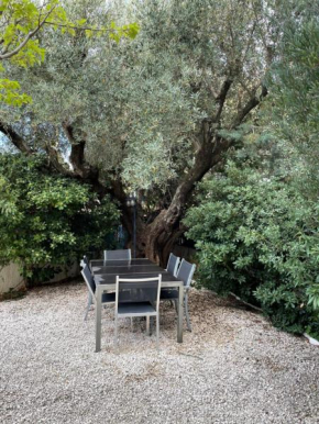 studio grand jardin Minimum 7 nuits
